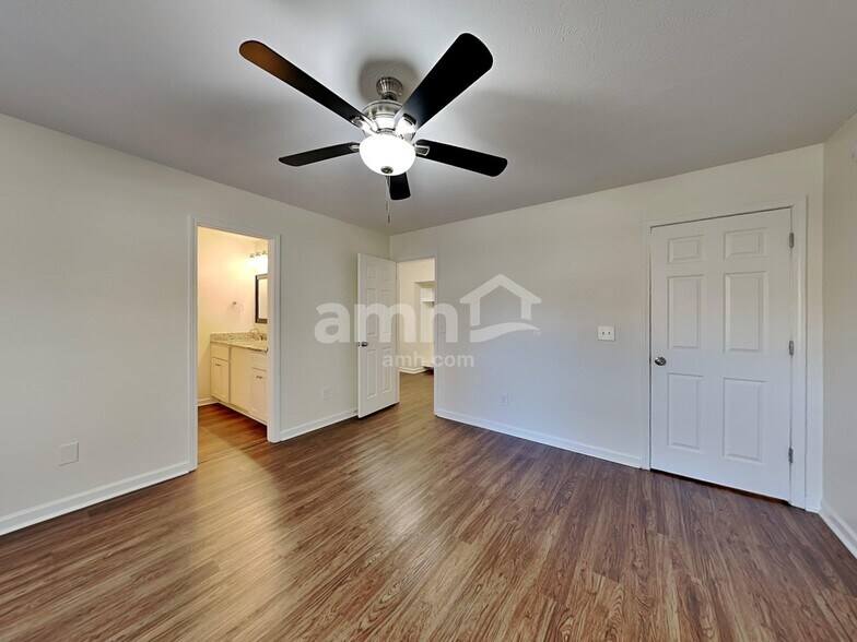 Building Photo - 626 Mable Dr