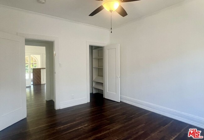 Building Photo - 456 S Wilton Pl