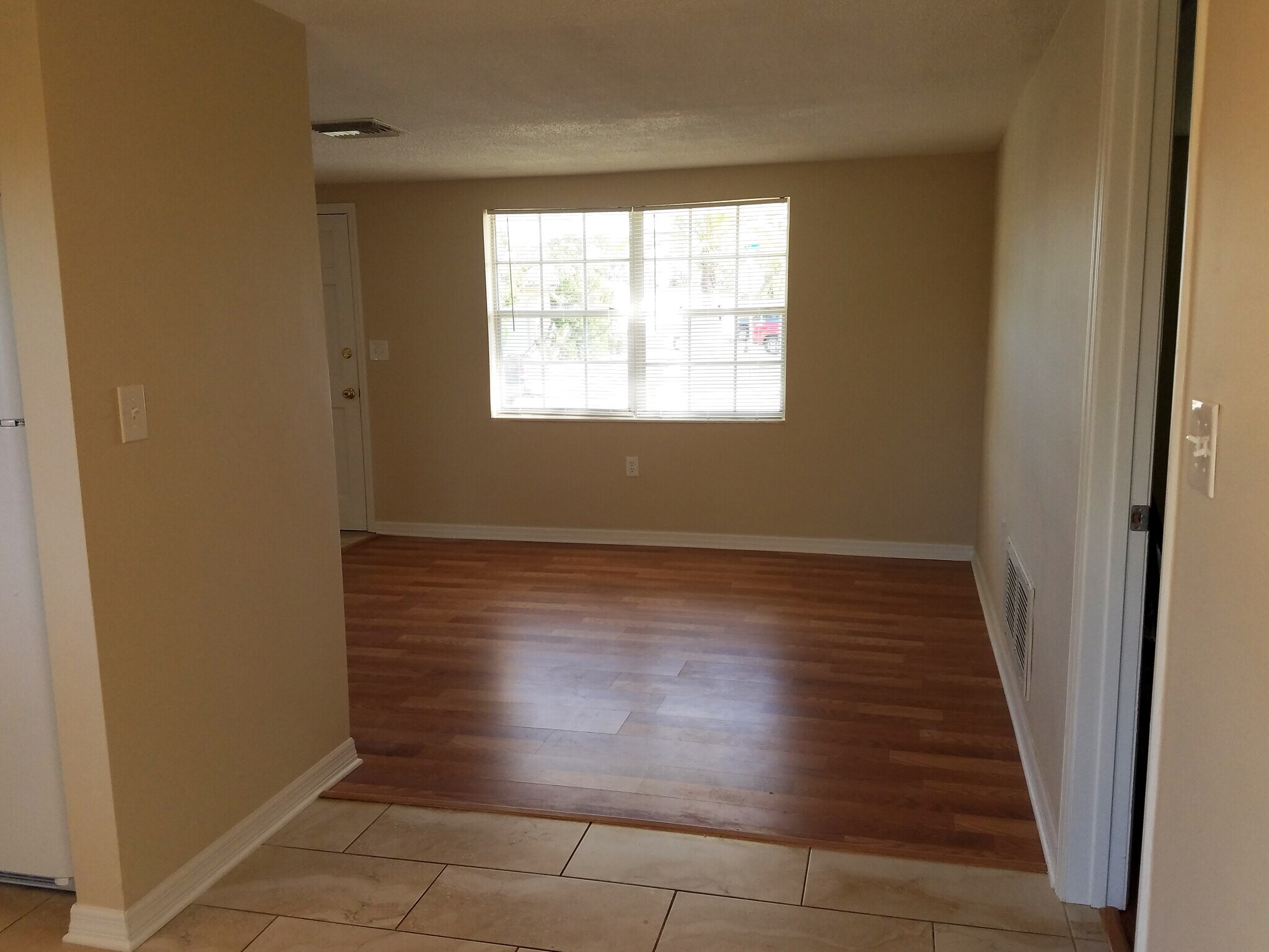 Building Photo - 3443 Elkridge Dr