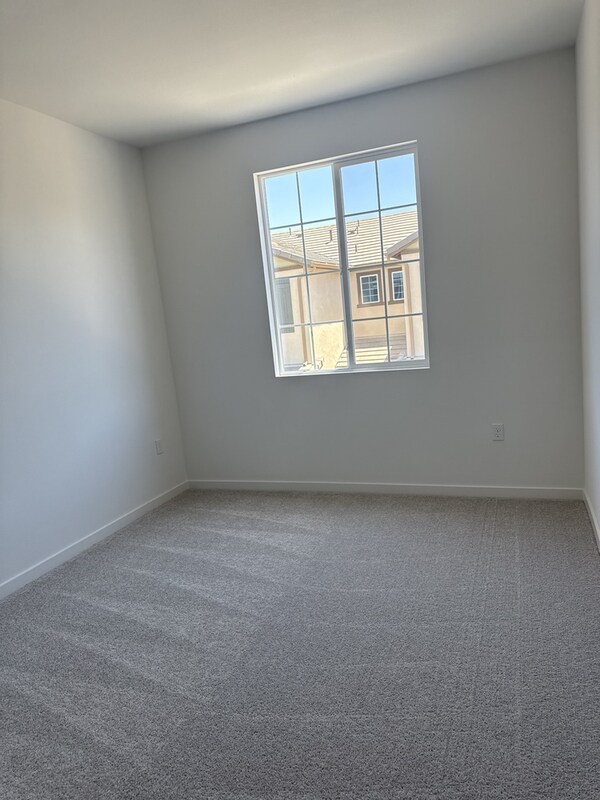Building Photo - 32670 Ventura Ln