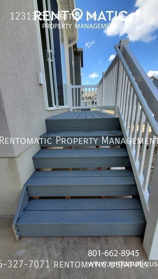 Building Photo - 12313 S Varitek Dr