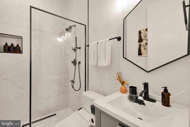 Building Photo - 1225 11th St NW