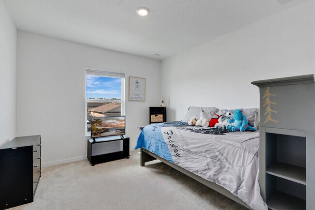Building Photo - 4894 Knoll Ln