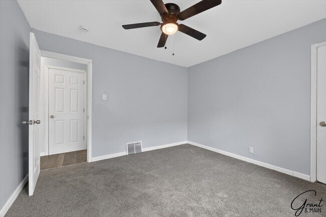 Building Photo - 16212 Maddelein St