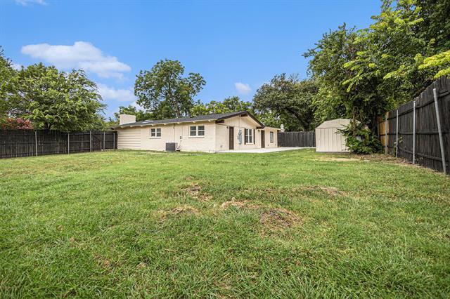 Building Photo - 736 Sherbrook Dr