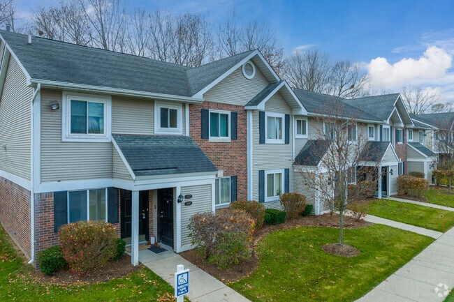 Primary Photo - Orchard Creek Village