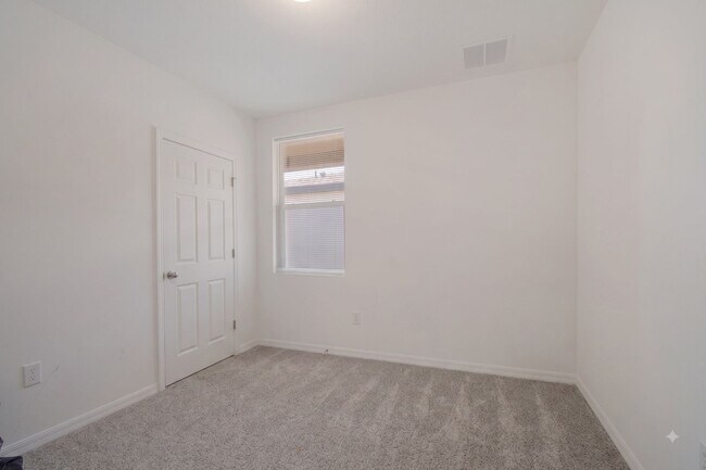 Building Photo - 3181 Viceroy Ct