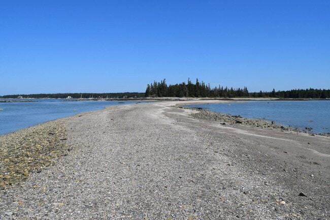 Building Photo - 74 N Deer Isle Rd