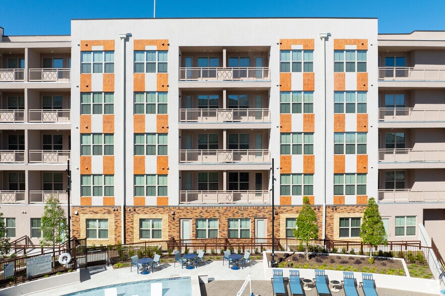 Primary Photo - Harden at Public Market