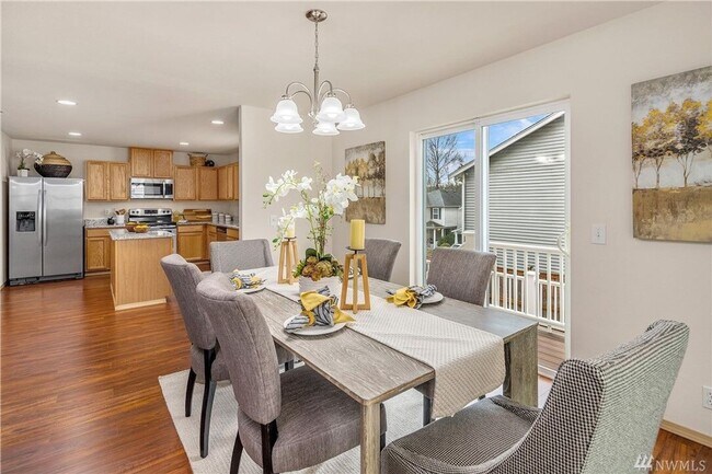 Building Photo - 17508 14th Dr SE