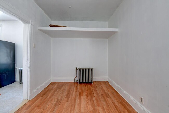 Building Photo - 477 Liberty Ave