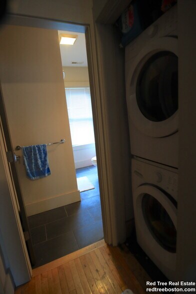 Building Photo - 23 Greylock Rd