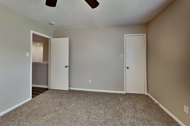 Building Photo - 5711 Deer Timbers Trail