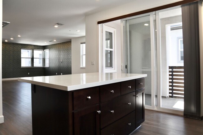 Building Photo - Gorgeous 3-story Townhome Available for Re...