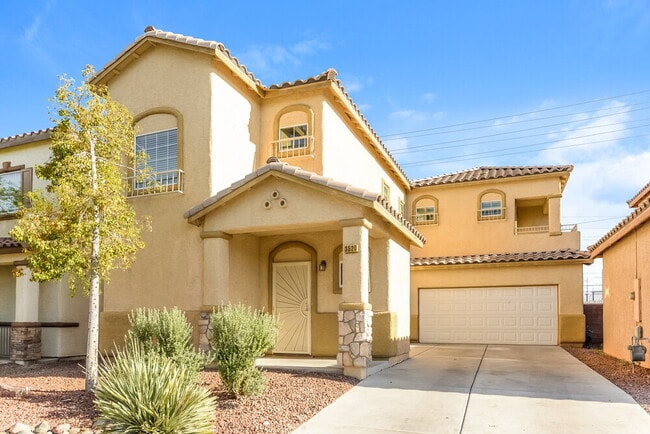 Building Photo - 3520 Terraza Mar Ave