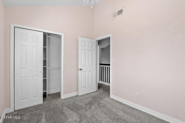 Building Photo - 729 Paseo Sereno Dr