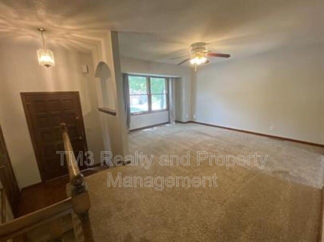 Building Photo - 12725 S Raintree Dr