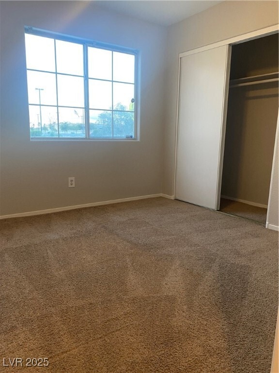 Building Photo - 2616 W El Campo Grande Ave