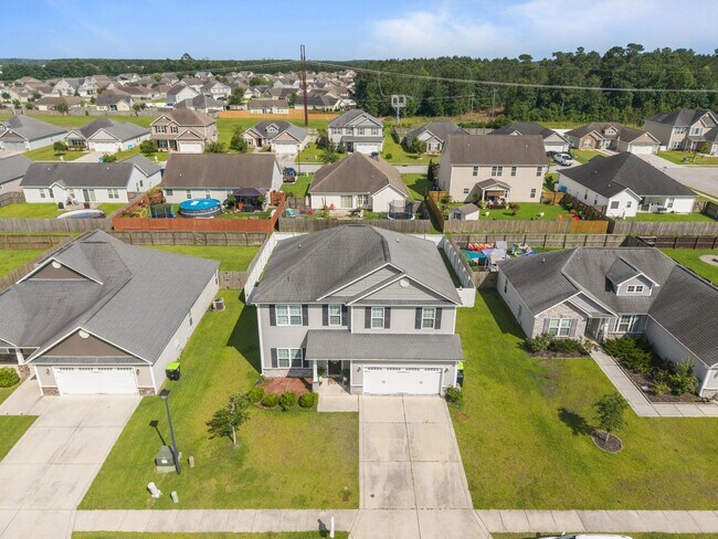 Building Photo - 841 Dynasty Dr