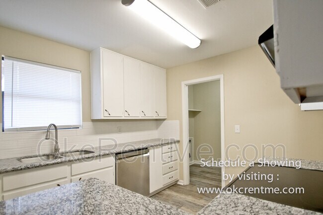 Building Photo - 1100 Belair Rd