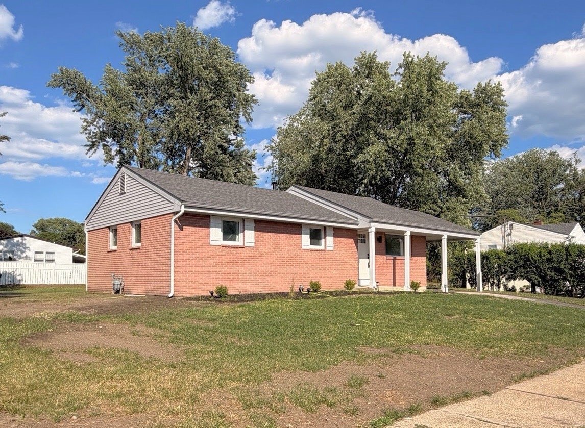 Building Photo - 806 Green Grove Rd