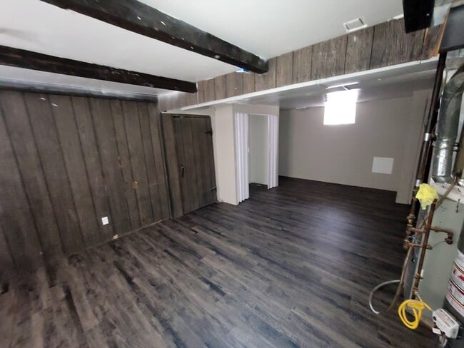 Building Photo - 5036-5038 N Topping Duplex