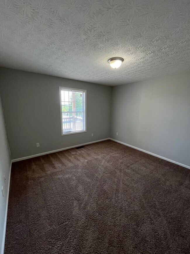 Building Photo - Upper Stone Apartments