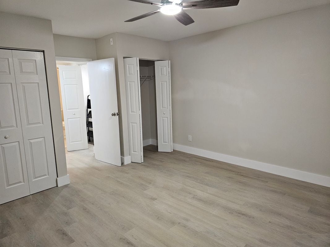 Building Photo - 5821 Washington St