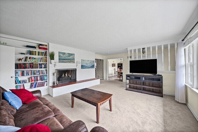 Building Photo - 3424 Leland Cir