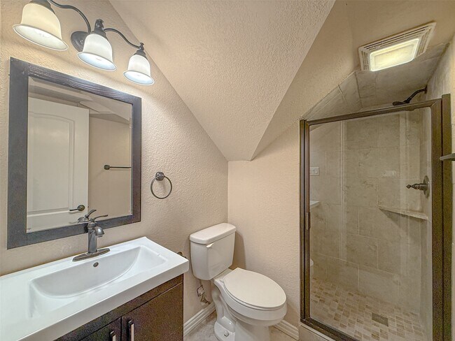 Building Photo - 18 Prism Point Place