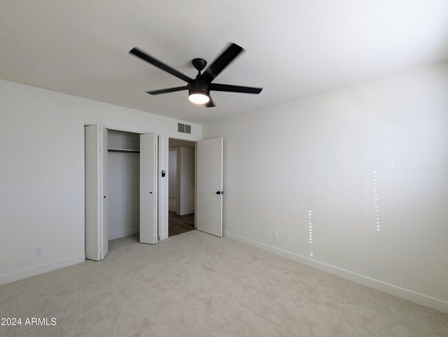 Building Photo - 121 N Flint Cir
