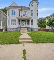 Building Photo - 609 W Armstrong Ave