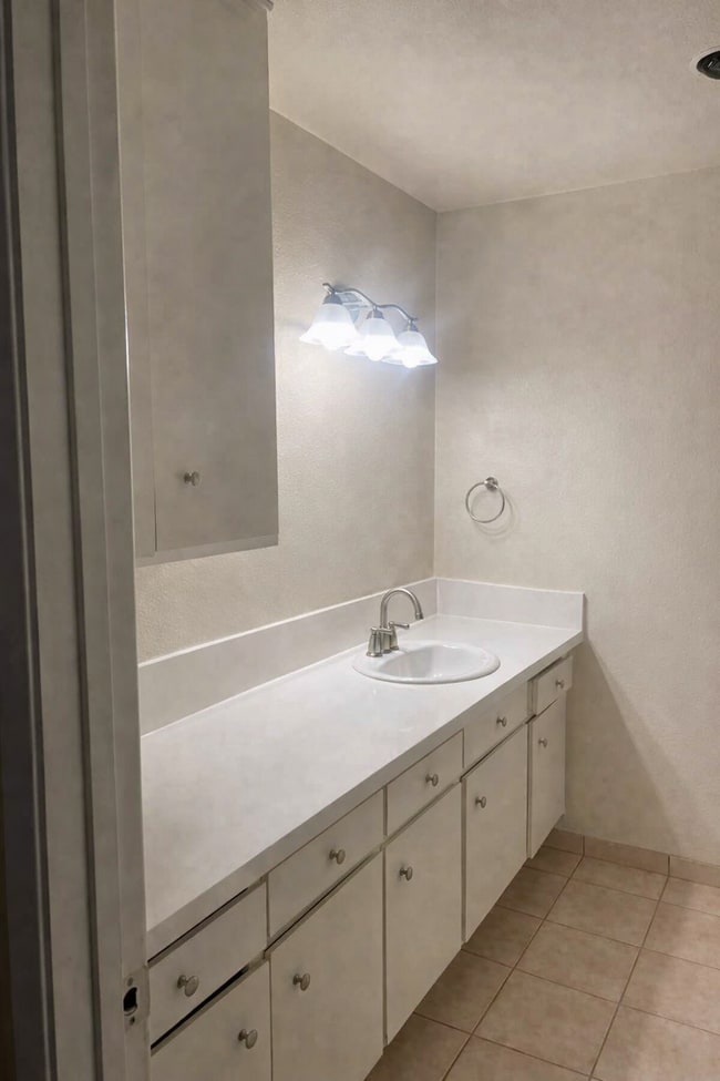 Building Photo - La Goleta Condo with Pool, Spa & Convenient Goleta Location