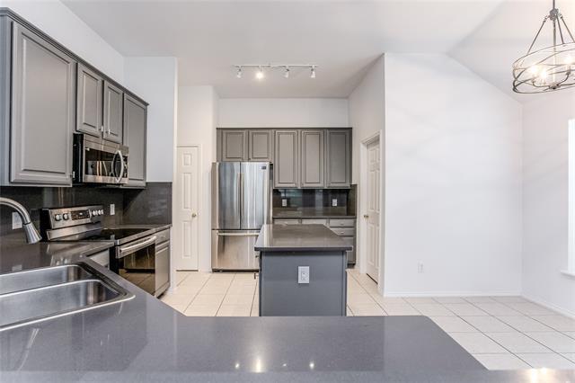 Building Photo - 1418 Heather Brook Dr