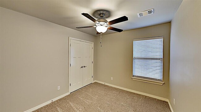 Building Photo - 6224 Beverly Hills Dr