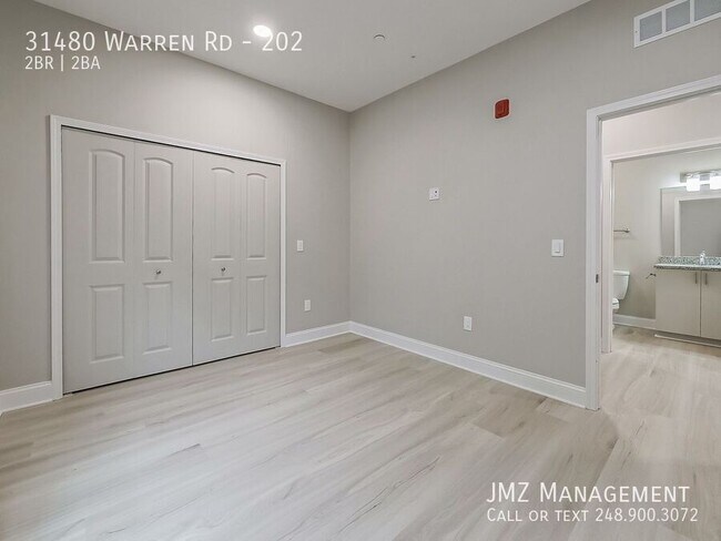Building Photo - 31480 Warren Rd