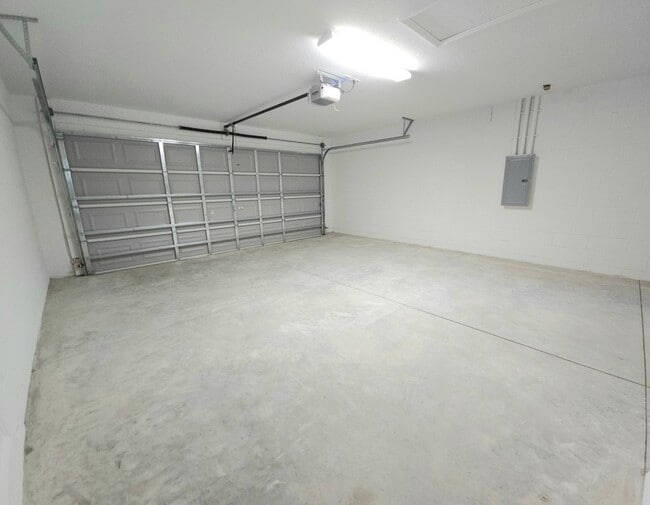 Building Photo - 8440 SW 135th Street Rd
