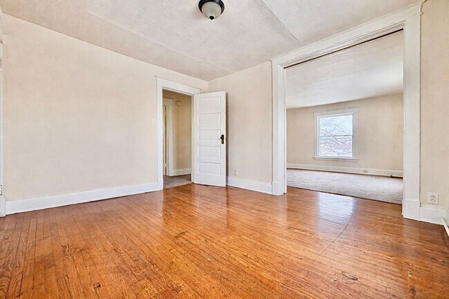 Building Photo - 1425 Miami St