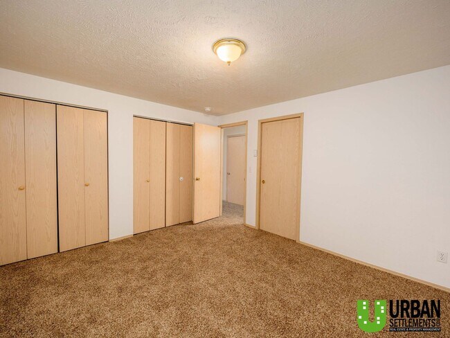 Building Photo - Mission Ave. 15313-15315 E