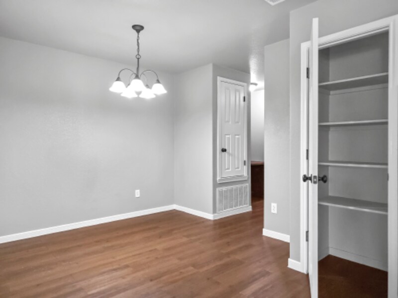 Building Photo - 4415 Brutus Ln