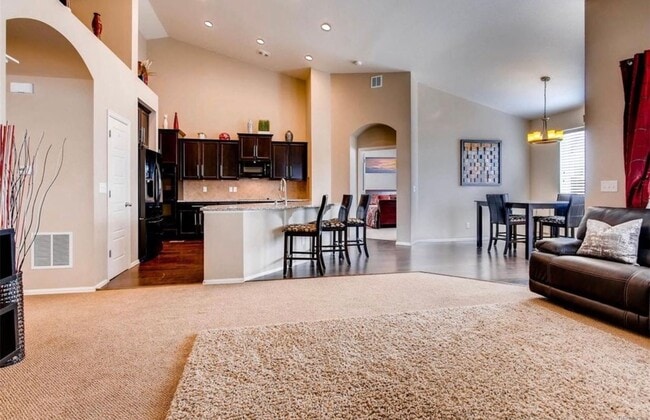 Building Photo - Beautifully updated home in a fantastic Parker neighborhood