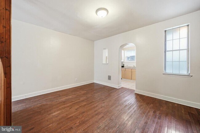 Building Photo - 430 Cross St