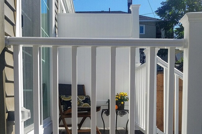 Building Photo - 7 Summit Ave