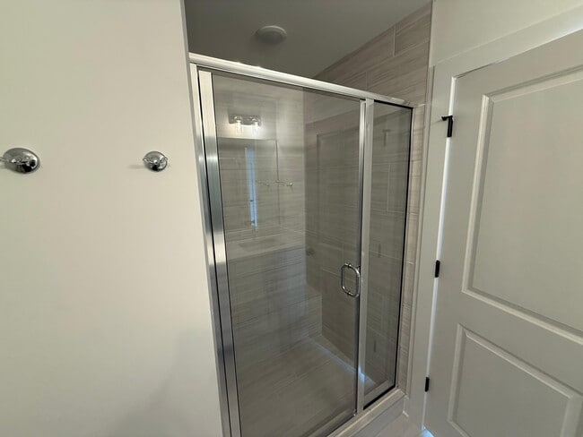 Building Photo - 15384 Oasis Sun Aly