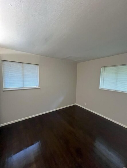 Building Photo - 119 Dundee Cir