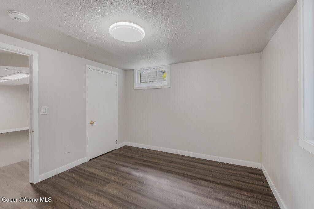 Basement Master Bed - 1415 N 2nd St