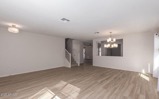 Building Photo - 3734 E Betsy Ln