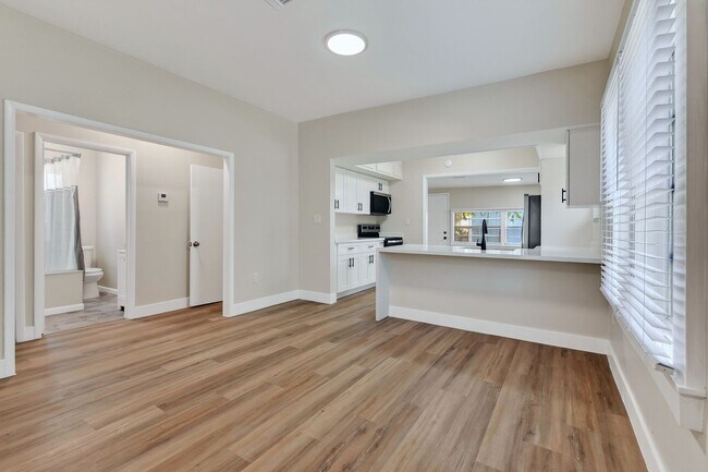 Building Photo - 3714 Morton Ave