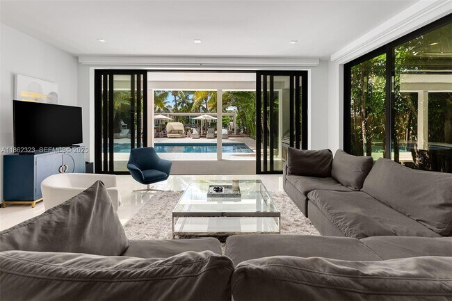 Building Photo - 3734 Chase Ave