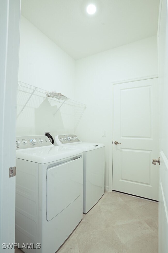 Building Photo - 14984 Palamos Cir